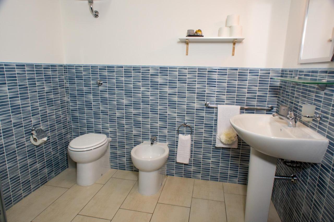 La Residenza B&B Giba Εξωτερικό φωτογραφία